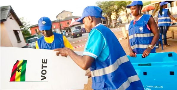 Electoral officials setting up for the 2015 DLE. Credit: BBC/GETTY IMGAES Electoral officials setting up for the 2015 DLE. Credit: BBC/GETTY IMGAES