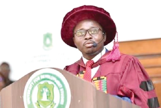 Prof. Elliot Haruna Alhassan (right), delivering the inaugural lecture at the UDS, Tamale