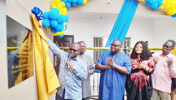 Francis Asenso-Boakye (left), Minister of Works and Housing, unveiling a plaque during the inauguration of the project. With him are Kwabena Ampofo Appiah (2nd from left), Managing Director of SHC; Sherifa Sekyere-Tijani (2nd from right), the Deputy Managing Director of SHC, and Oheneba Owusu Afriyie IV, Board Chairman of the company. Picture: NANA KONADU AGYEMAN Francis Asenso-Boakye (left), Minister of Works and Housing, unveiling a plaque during the inauguration of the project. With him are Kwabena Ampofo Appiah (2nd from left), Managing Director of SHC; Sherifa Sekyere-Tijani (2nd from right), the Deputy Managing Director of SHC, and Oheneba Owusu Afriyie IV, Board Chairman of the company. Picture: NANA KONADU AGYEMAN