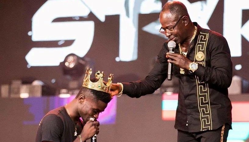 Amakye Dede says he was forced to crown Kuami Eugene Amakye Dede reveals he was forced to crown Kuami Eugene Highlife king