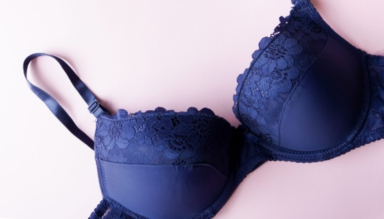 'No-bra, no-exam' rule at Nigerian university sparks outrage 'No-bra, no-exam' rule at Nigerian university sparks outrage