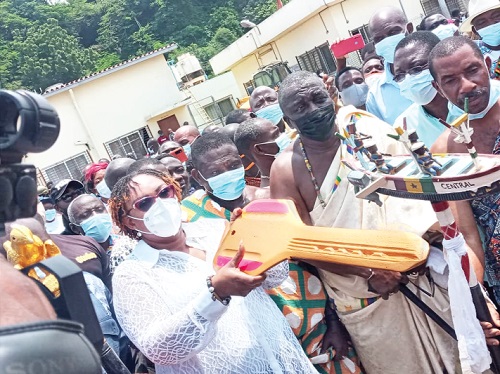 FLASHBACK: Mavis Hawa Koomson (left), the Minister of Fisheries and Aquaculture Development, turning the key to officially end the 31 days 2021 closed season FLASHBACK: Mavis Hawa Koomson (left), the Minister of Fisheries and Aquaculture Development, turning the key to officially end the 31 days 2021 closed season