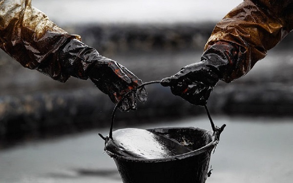 Russian oil tanker sits off Ghana two weeks after arriving Russian oil tanker sits off Ghana two weeks after arriving