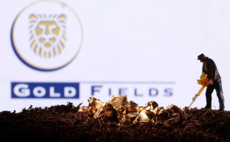 Gold Fields eyes share buyback amid rising gold prices