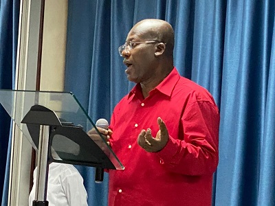 Professor Eric Yirenkyi Danquah speaking at the event Professor Eric Yirenkyi Danquah speaking at the event