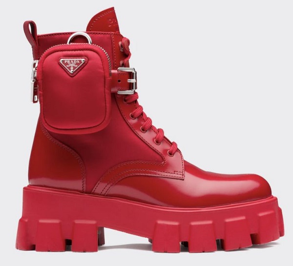 To make sure you feel comfortable mile after mile on any terrain, it's important that your boots fit correctly. Tractor, platform boots are trending