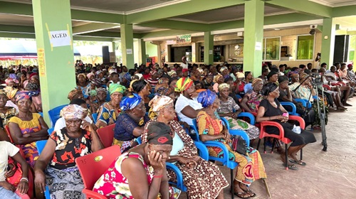 Some beneficiaries waiting for their turn