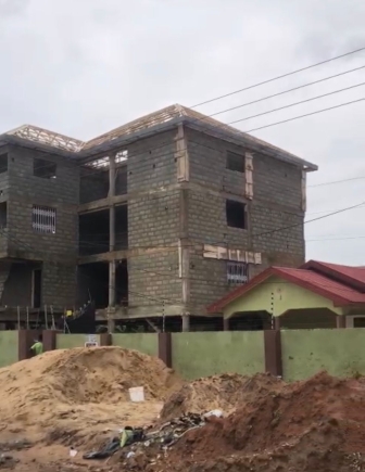 This 3-storey building collapsed at Ofankor in Accra Saturday morning [VIDEO]