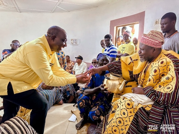 Alan Kyerematen in a warm handshake with a northern chief during his tour in Tamale