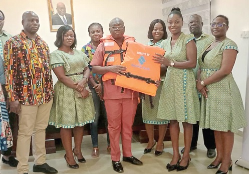 Claudia Koranteng (3rd from right), a member of the Marketing and Communication, Corporate Affairs Department of Republic Bank Ghana, presenting the jackets to Charles Odoom, Weija Gbawe Municipal Director of Education. With them are some staff of the bank and the assembly Claudia Koranteng (3rd from right), a member of the Marketing and Communication, Corporate Affairs Department of Republic Bank Ghana, presenting the jackets to Charles Odoom, Weija Gbawe Municipal Director of Education. With them are some staff of the bank and the assembly