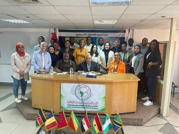Ambassador Ahmed Haggag (middle), a former Egyptian diplomat, Dr Christopher Isiguzo(left), President of the NUJ, other officials and participants at the first session of the training Ambassador Ahmed Haggag (middle), a former Egyptian diplomat, Dr Christopher Isiguzo(left), President of the NUJ, other officials and participants at the first session of the training