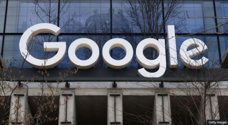Google's monopoly of online searches is illegal, US judge rules