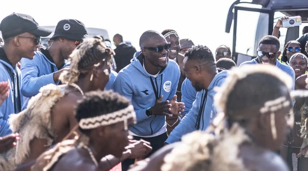 Letsile Tebogo donned sunglasses as celebrations kicked off at Sir Seretse Khama International Airport Letsile Tebogo donned sunglasses as celebrations kicked off at Sir Seretse Khama International Airport