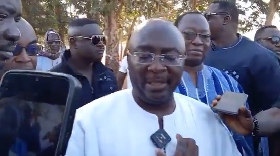 Bawumia casts ballot in Walewale [VIDEO]
