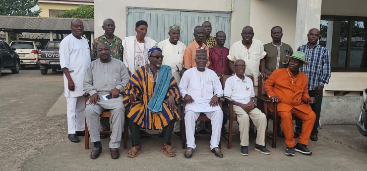 Members of Cocoshe with their President ( seated in a white outfit in the middle) Members of Cocoshe with their President ( seated in a white outfit in the middle)