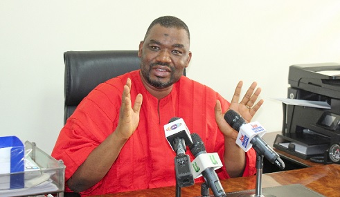 Abdul-Moomin Gbana, General Secretary, Ghana Mine Workers Union, addressing journalists in Accra. Picture: ERNEST KODZI