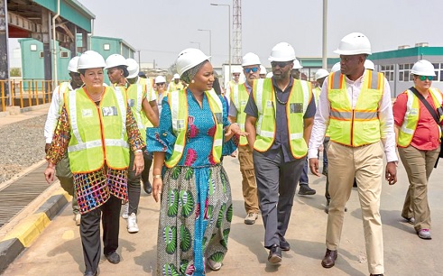 Samira Bawumia (2nd from left), wife of the Vice-President, Michael S. Regan (3rd from left), US EPA Administrator, and Virginia Palmer (left), US Ambassador to Ghana, being conducted round the facility by Zwelithini Mlotshwa (right), General Manager of Puma Energy Ghana  
