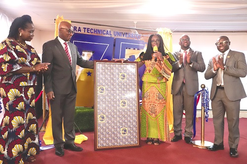 Gifty Twum-Ampofo (3rd from right) Gifty Twum-Ampofo (3rd from right)
