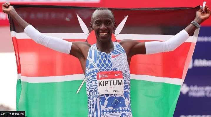 Kelvin Kiptum broke Eliud Kipchoge's world record in Chicago last October Marathon world record holder Kenya's Kelvin Kiptum dies in road accident