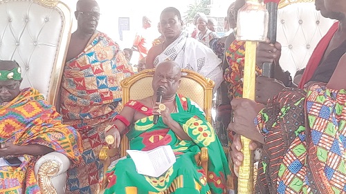 Osagyefo Amanfo Edu, Omanhen of Mankessim, addressing the gathering Osagyefo Amanfo Edu, Omanhen of Mankessim, addressing the gathering
