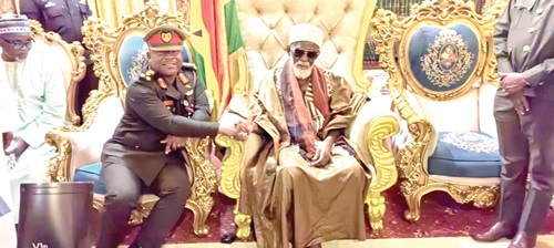 Lieutenant General Thomas Oppong-Peprah (left), Chief of the Defence Staff, being welcomed by Sheikh Usmanu Nuhu Sharubutu, the National Chief Imam Lieutenant General Thomas Oppong-Peprah (left), Chief of the Defence Staff, being welcomed by Sheikh Usmanu Nuhu Sharubutu, the National Chief Imam