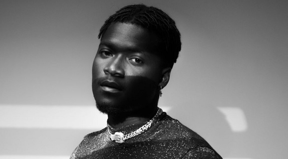 darrieWRLD makes a splash with uplifting debut single "Our Day" darrieWRLD makes a splash with uplifting debut single "Our Day"