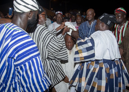 Mahama enskinned Chief of Peace Mahama enskinned Chief of Peace