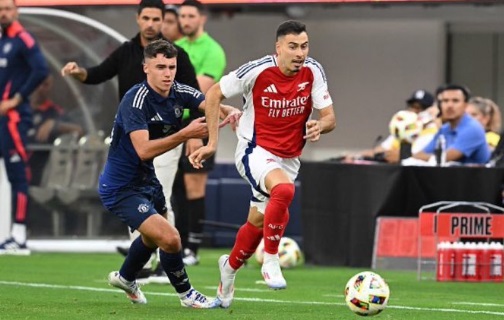 Watch how Arsenal came from behind to defeat Manchester Utd in a pre-season friendly Watch how Arsenal came from behind to defeat Manchester Utd in a pre-season friendly
