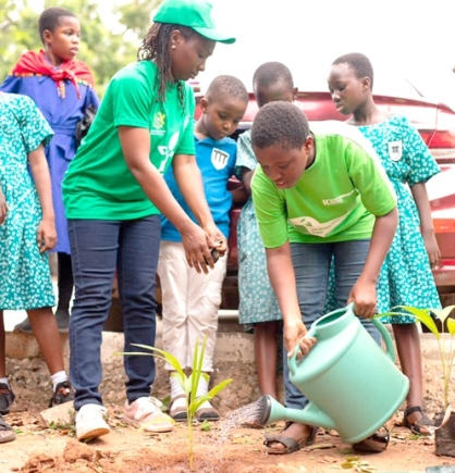 Pupils of Achimota Basic School planting trees on Green Ghana Day Pupils of Achimota Basic School planting trees on Green Ghana Day