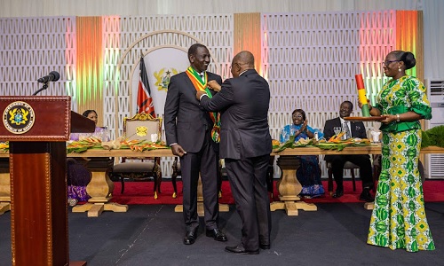 Ghana honours Kenyan President William Ruto Ghana honours Kenyan President William Ruto