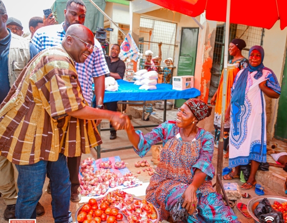 Bawumia launches 'kayeyei'  empowerment programme with hostels, training facilities