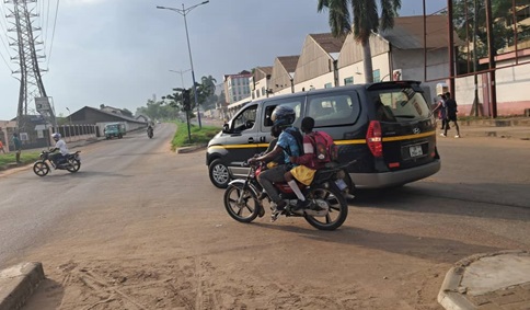 Apart from overloading the motorcycle, this Okada rider is also endangering the lives of the school children by not ensuring that they wear crash helmets.