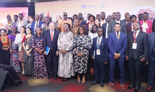  Fatimatu Abubakar (5th from right), Minister of Information, with Tawfik Jelassi (6th from left), Assistant Director-General for Communication and Information, UNESCO; Justice Kwesi A. Ofori Atta [Rtd] (3rd from right), Board Chairman, Right To Information Commission, and some dignitaries after the closing ceremony in Accra. Picture: ELVIS NII NOI DOWUONA
