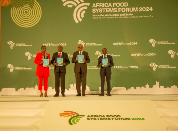 (From left) Dr Agnes Kalibata, AGRA President; Edouard Ngirente; H.E Hailemariam Desalegn, AGRA Board Member and Dr. Musafiri Ildephonse Food report