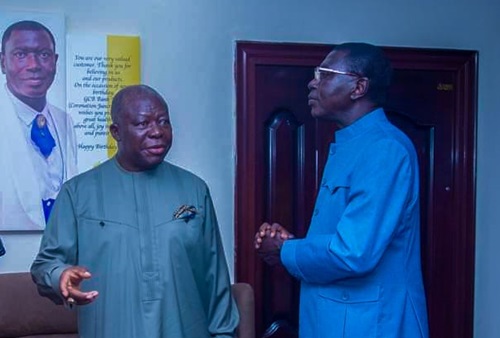 Otumfuo Osei Tutu II pays courtesy call on COA Research and Manufacturing Limited Company