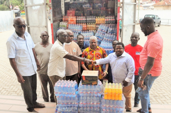 Asogli Palace receives water, drinks donation from Verna for this years' yam festival