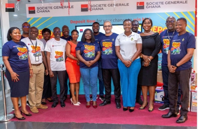 Members of the executive Comittee and Retail team of SG Ghana, and representatives from the National Lottery Authority Lucky customers win big in Societe Generale Ghana’s deposit and drive promo