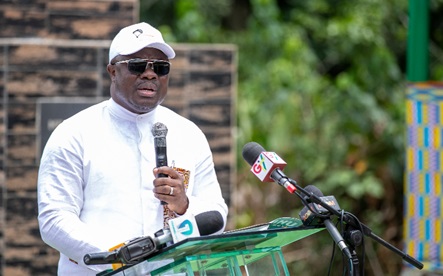 Yussif Issaka Jajah, Deputy Minister of Tourism, delivering an address at the Paragliding Festival