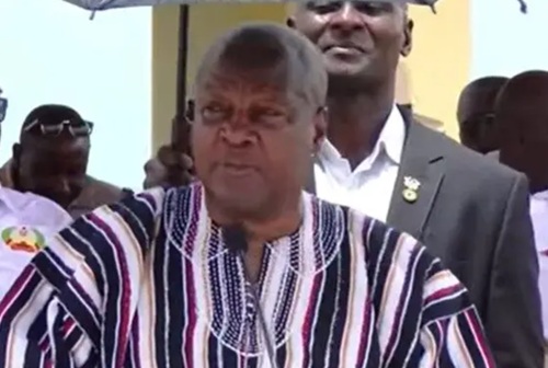 President Mahama urges public-sector workers to speak out against mismanagement President Mahama urges public-sector workers to speak out against mismanagement