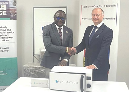 Dr Leslie Issa Adam-Zakaria (left), Medical Director of the Greater Accra Regional Hospital, receiving the item from Pavel Bílek (right), the Czech Ambassador Dr Leslie Issa Adam-Zakaria (left), Medical Director of the Greater Accra Regional Hospital, receiving the item from Pavel Bílek (right), the Czech Ambassador