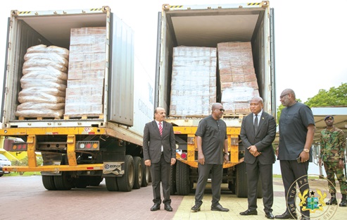 President John Mahama (2nd from left) in a chat with Samuel Okudzeto Ablakwa (2nd from right), Minister of Foreign Affairs, and Dr Ransford Abbey, CEO, COCOBOD, after the presentation. With them is Abdul Fattah Ahmed Khalil al-Sattari, Palestinian Ambassador to Ghana President John Mahama (2nd from left) in a chat with Samuel Okudzeto Ablakwa (2nd from right), Minister of Foreign Affairs, and Dr Ransford Abbey, CEO, COCOBOD, after the presentation. With them is Abdul Fattah Ahmed Khalil al-Sattari, Palestinian Ambassador to Ghana