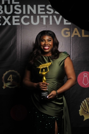 Serwaa Doku wins Health Personality Award at Global Women Leadership Summit