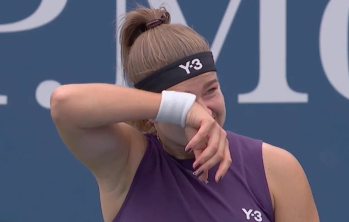 Tennis star cries at US Open after seeing ex in crowd Tennis star cries at US Open after seeing ex in crowd