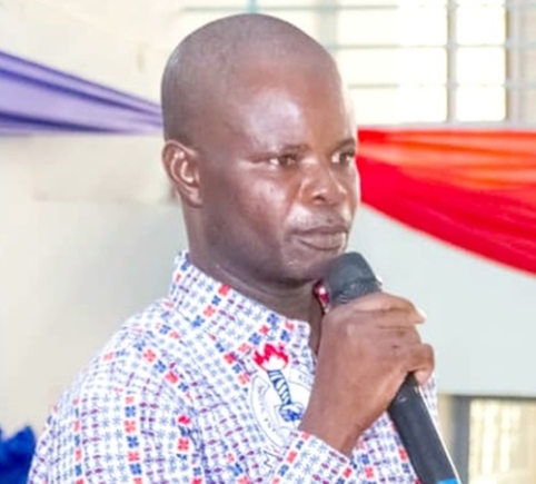 Ivon Kuule — Upper West Regional Chairman of GNAT, addressing the conference Ivon Kuule — Upper West Regional Chairman of GNAT, addressing the conference
