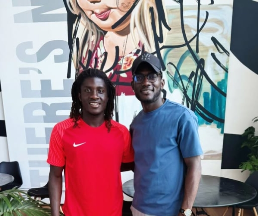 Bechem United President holds talks with Black Stars midfielder Caleb Yirenkyi on advancing town's football Bechem United President holds talks with Black Stars midfielder Caleb Yirenkyi on advancing town's football