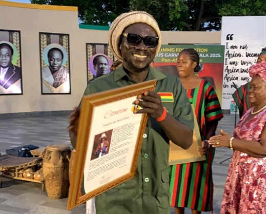 Osagyefo wins award at Marcus Garvey Fundraising Gala for promoting unity and empowerment
