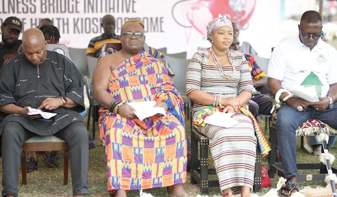 Togbe Kwasinyi Kakaklolo Agyeman V (right) with some dignitaries at the launch of the project at Adidome Togbe Kwasinyi Kakaklolo Agyeman V (right) with some dignitaries at the launch of the project at Adidome