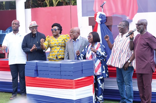 From right: Frank Davies, Chairman of the NPP Constitutional and Legal Affairs Committee; Danquah Smith Buttey, acting Chairman, NPP; Akosua Frema Osei-Opare, former Chief of Staff; Prof. Mike Oquaye, former Speaker of Parliament; Patricia Appiagyei, Deputy Minority Leader; Hackman Owusu- Agyemang, Chairman of the Council of Elders, and Justin Kodua Frimpong, General Secretary, NPP, unveiling some of the copies of the amended constitution of the party at the Headquarters in Accra. Picture: SAMUEL TEI ADANO