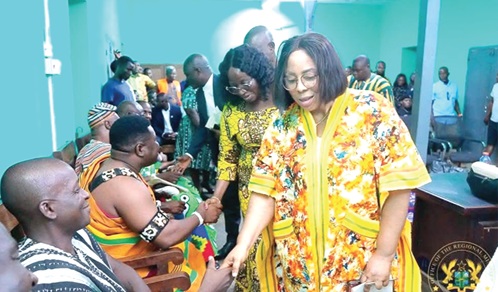 Linda Akweley Ocloo, Greater Accra Regional Minister, leading her delegation to greet chiefs and elders of the Ada Traditional Council during the visit