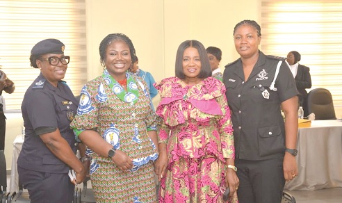 CoP Maame Yaa Tiwaa Addo Danquah (2nd from left), POLAS National President, and Dr Irene Stella Agyenim-Boateng (3nd from right), Vice-Chairman of the Public Services Commission, flanked by other POLAS members